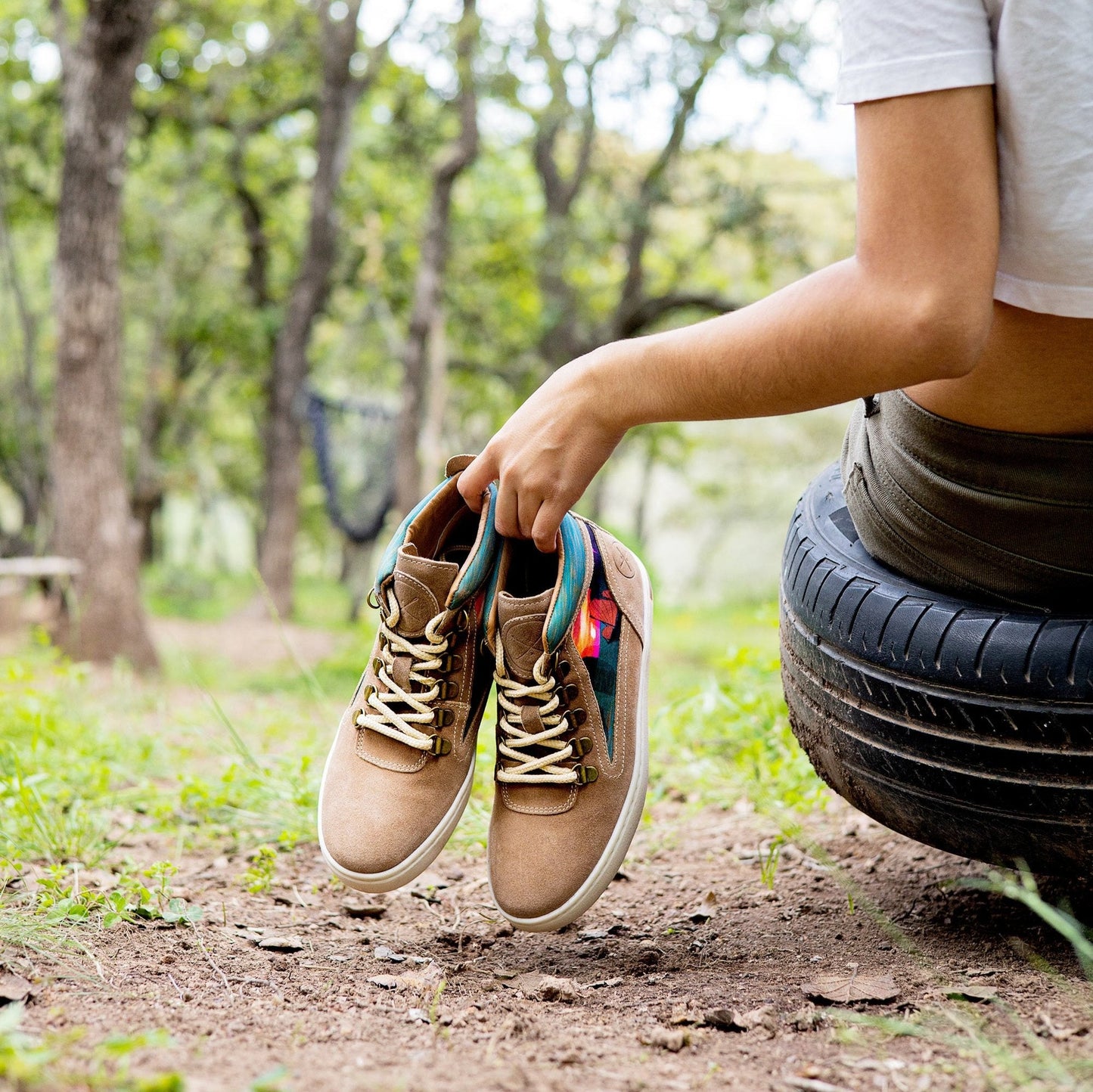 Halong Camping Boot